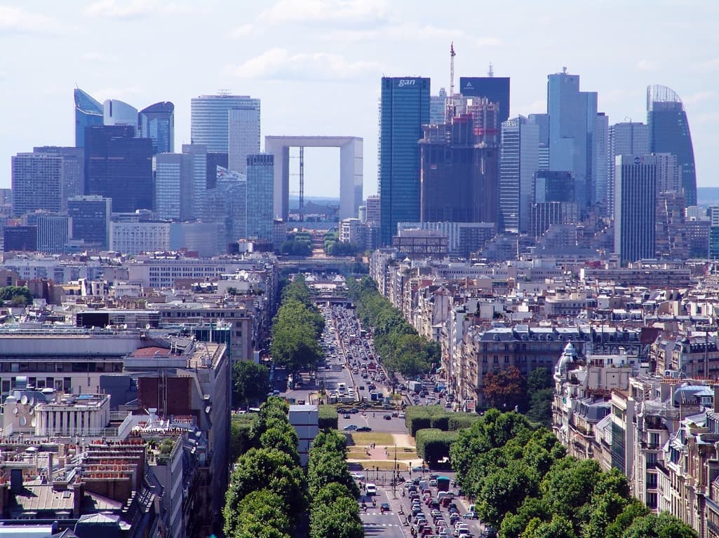 Fransa Paris'te çekilmiş bir manzara fotoğrafı.